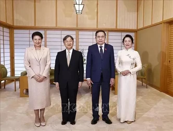 NA Chairman meets with Japanese Emperor, Empress in Tokyo