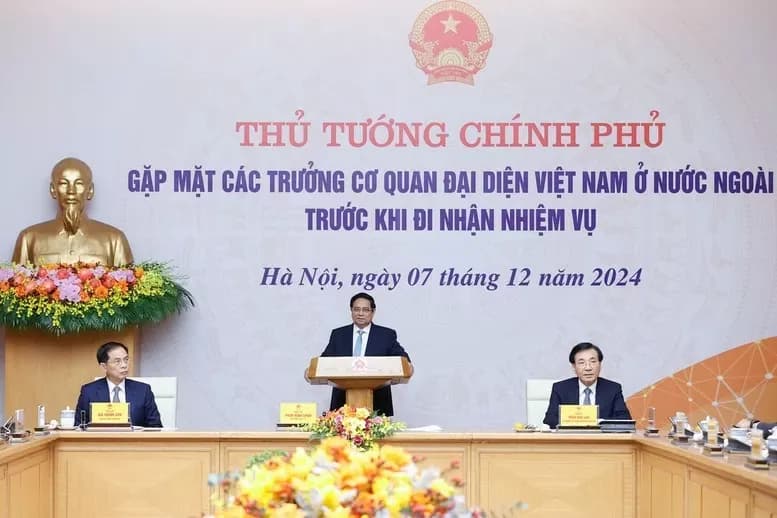 PM Pham Minh Chinh meets with new ambassadors